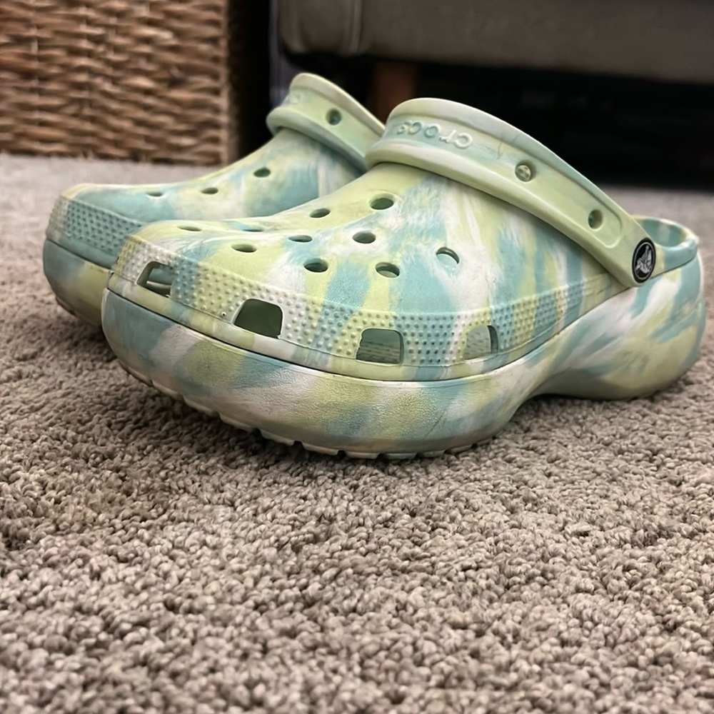 COPY - Platform crocs